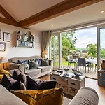 Holiday home 2 Bed In Oc-ds913 *
