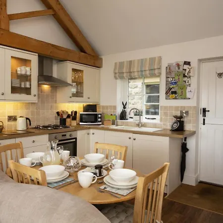 2 Bed In Oc-ds913 Finghall