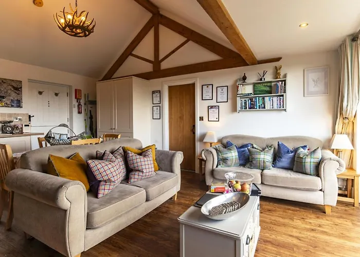 2 Bed In Oc-ds913 Holiday home