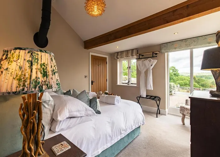 2 Bed In Oc-ds913 Holiday home