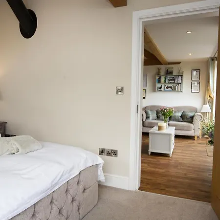 بيت للعطل 2 Bed In Oc-ds913 *